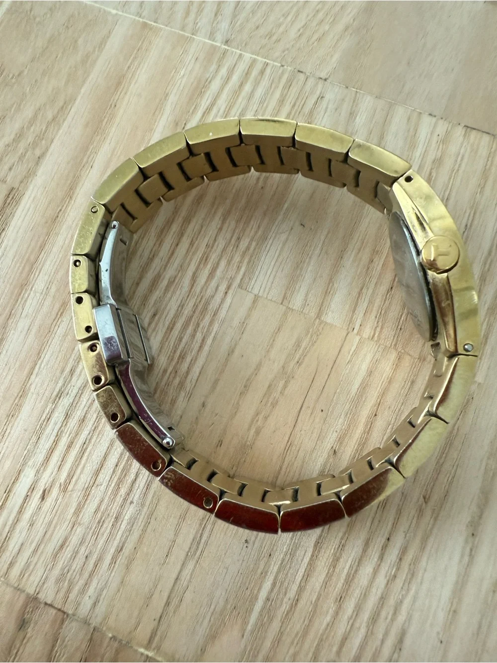 Tissot 1853 ladies round gold tone link bracelet Swiss watch NEW BATTERY